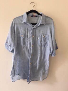 Vintage Levi's Light Blue Short Sleeve Button-Down Shirt with Chest Pockets